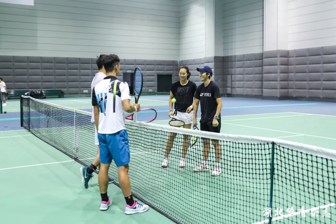 成从落后两 成从落后两